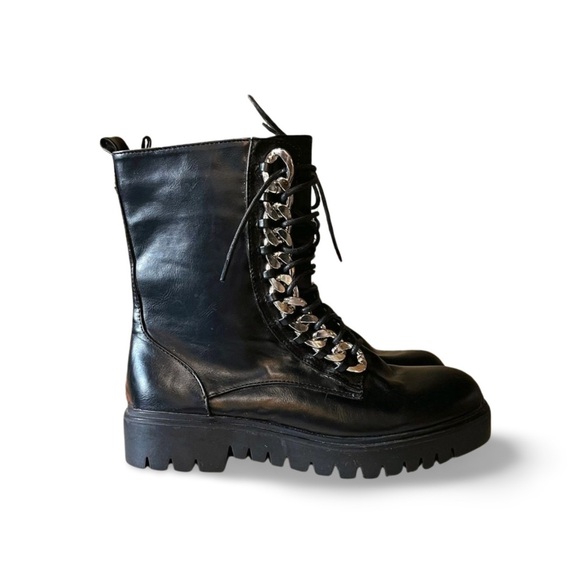 Kendall & Kylie Shiny Black Combat Boots – Lace-Up Platform – Size 8 - Picture 2 of 6